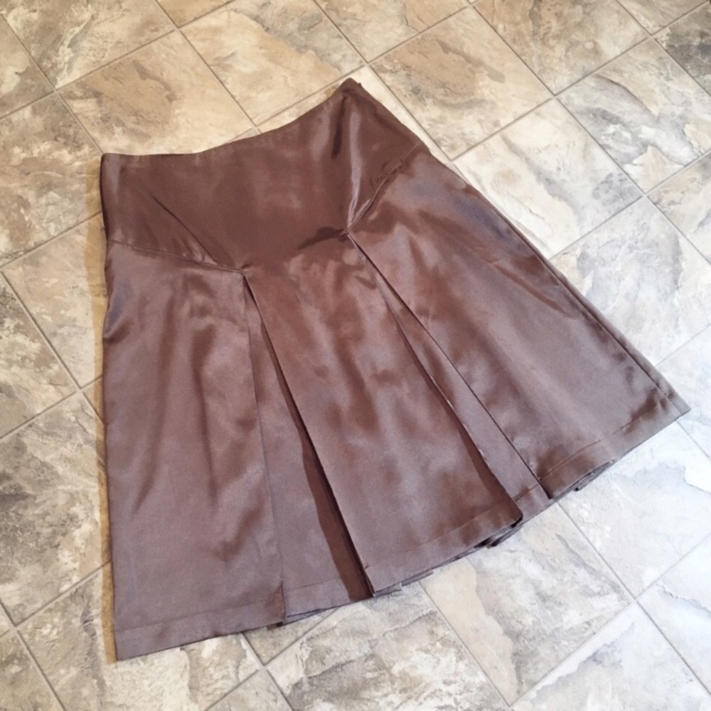 PAOLA FRANI taupe satin pleated skirt